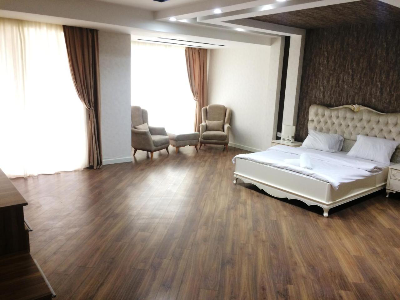 Park Azure Apartment Deluxe 2 Bedroom Baku Extérieur photo
